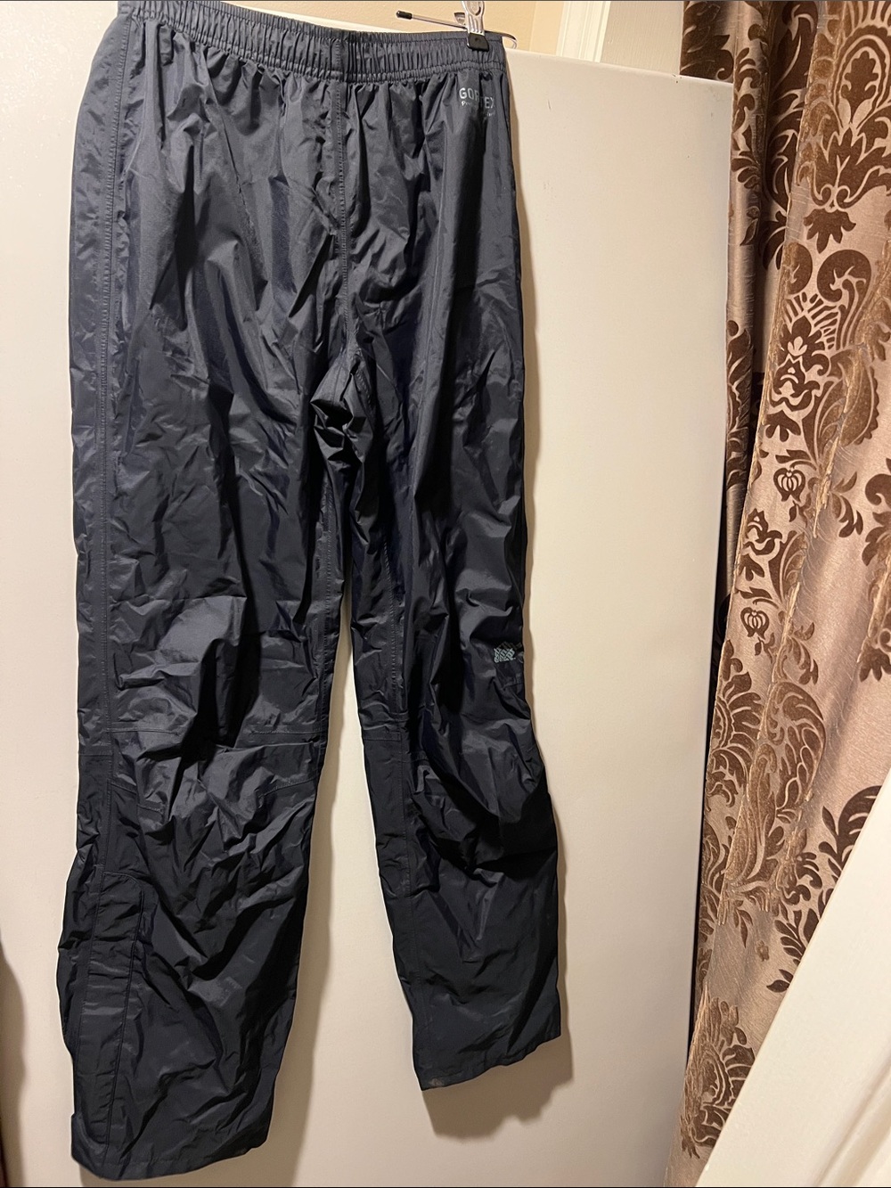 EASTERN MOUNTAIN SPORTS GORETEX LINED RAIN PANTS - Women’s XS